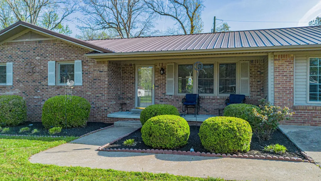 242 Barber Road Clinton KY 42031