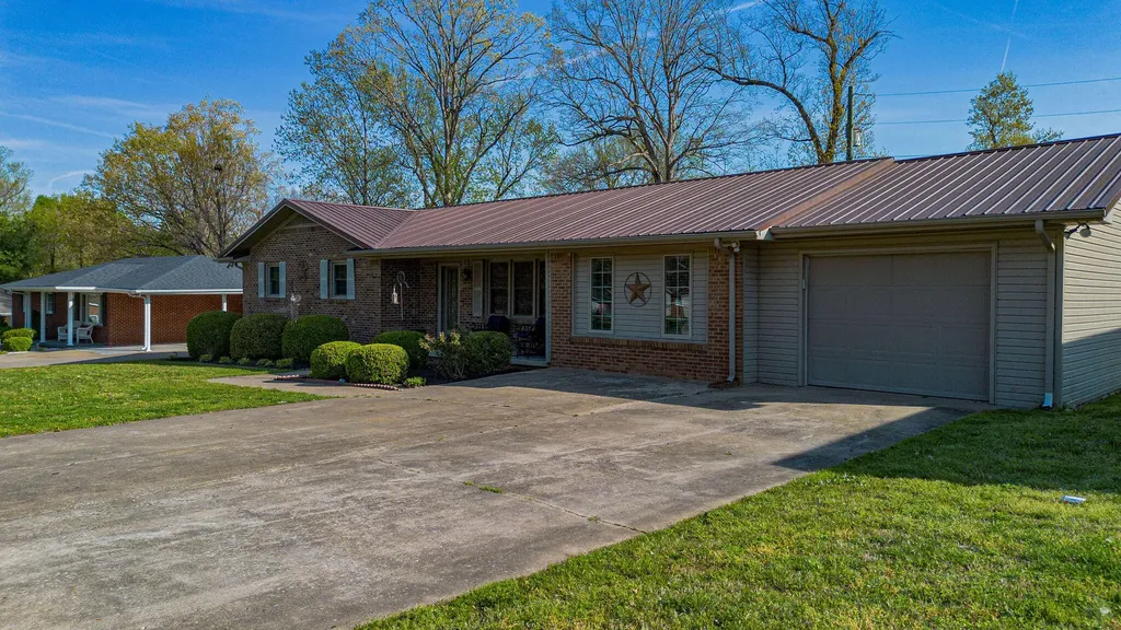 242 Barber Road Clinton KY 42031