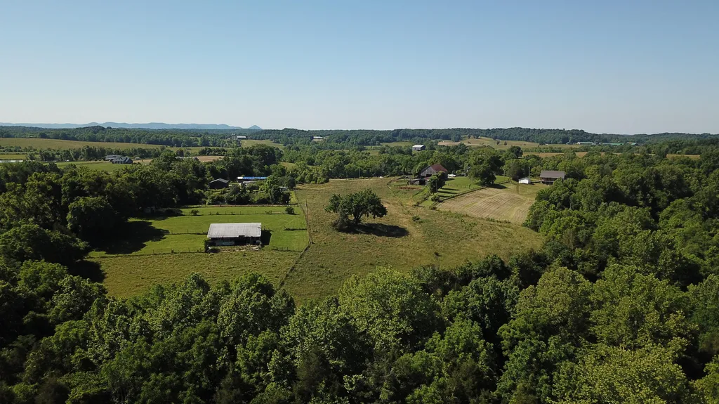 3686 Crowe Ridge Road Winchester KY 40391