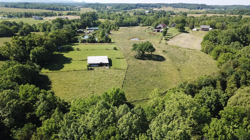 3686 Crowe Ridge Road Winchester KY 40391