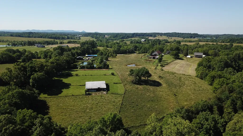 3686 Crowe Ridge Road Winchester KY 40391
