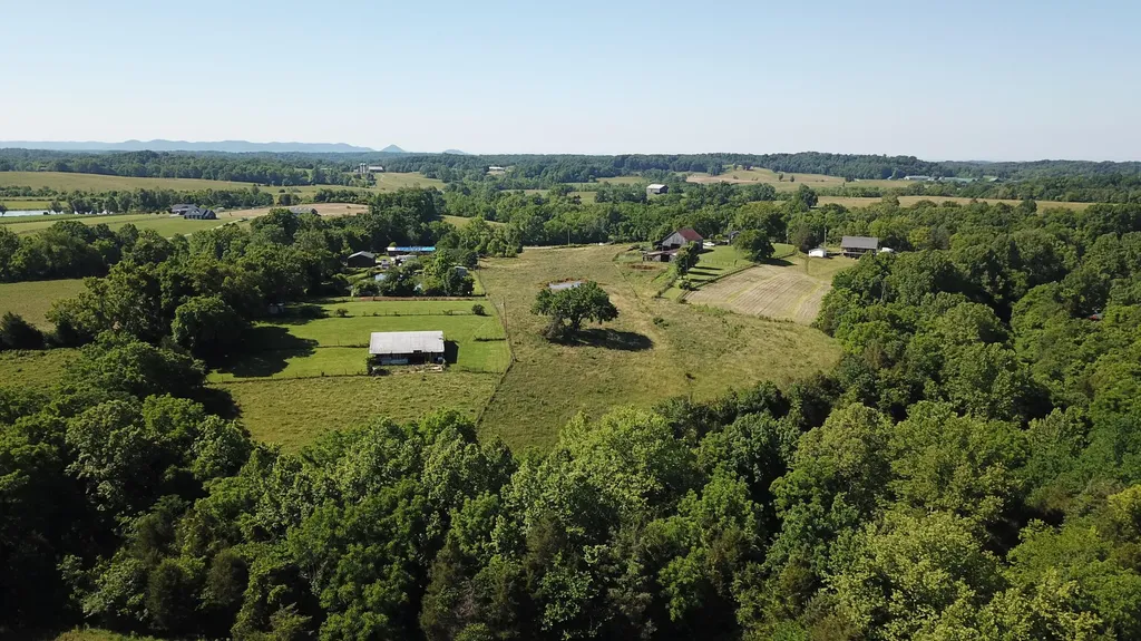 3686 Crowe Ridge Road Winchester KY 40391