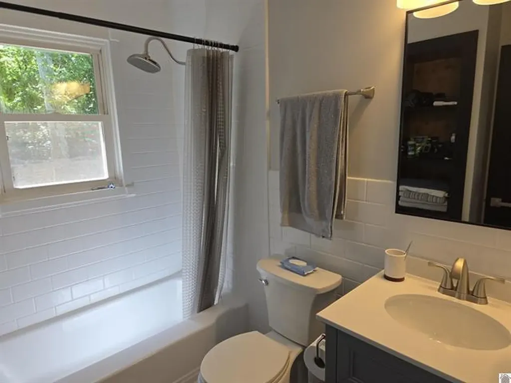 3624 Alameda Drive Paducah KY 42001