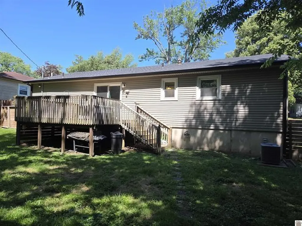 3624 Alameda Drive Paducah KY 42001