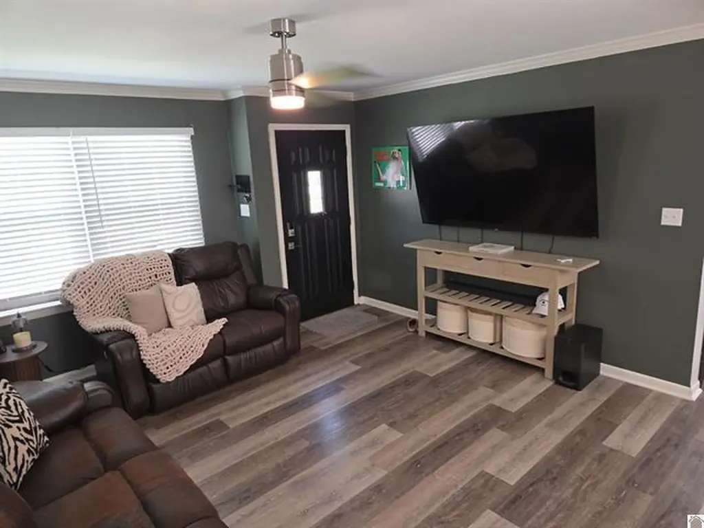 3624 Alameda Drive Paducah KY 42001