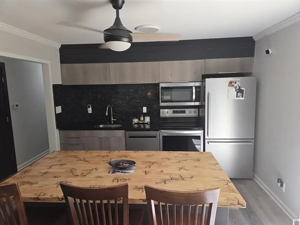 3624 Alameda Drive Paducah KY 42001