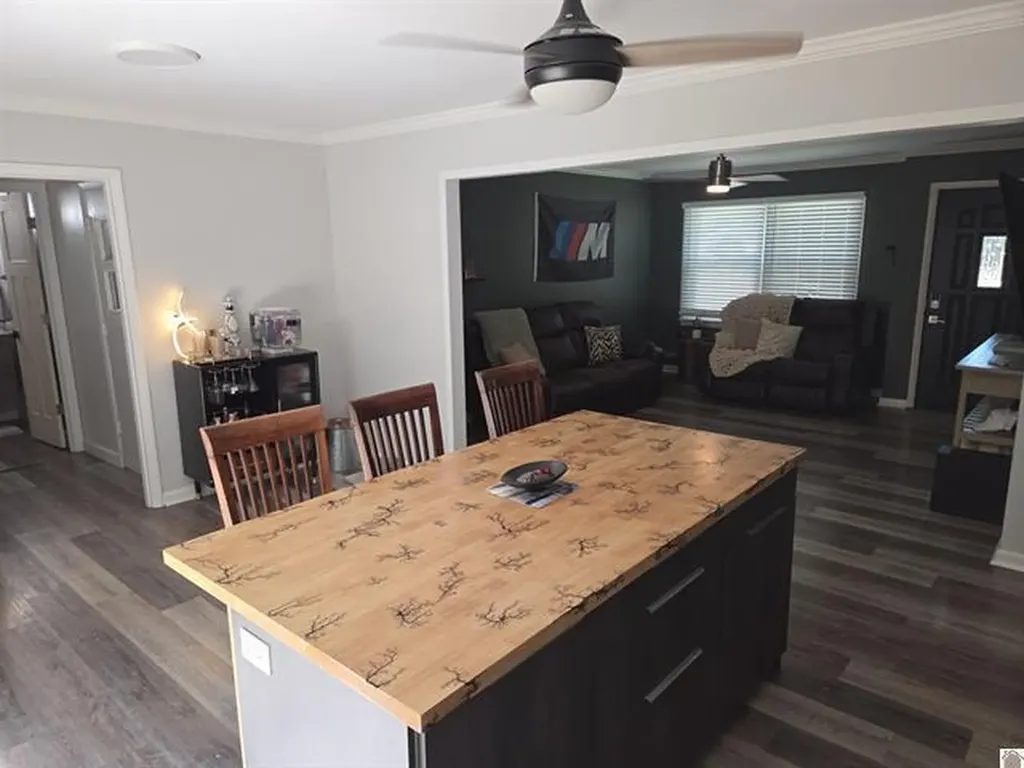 3624 Alameda Drive Paducah KY 42001