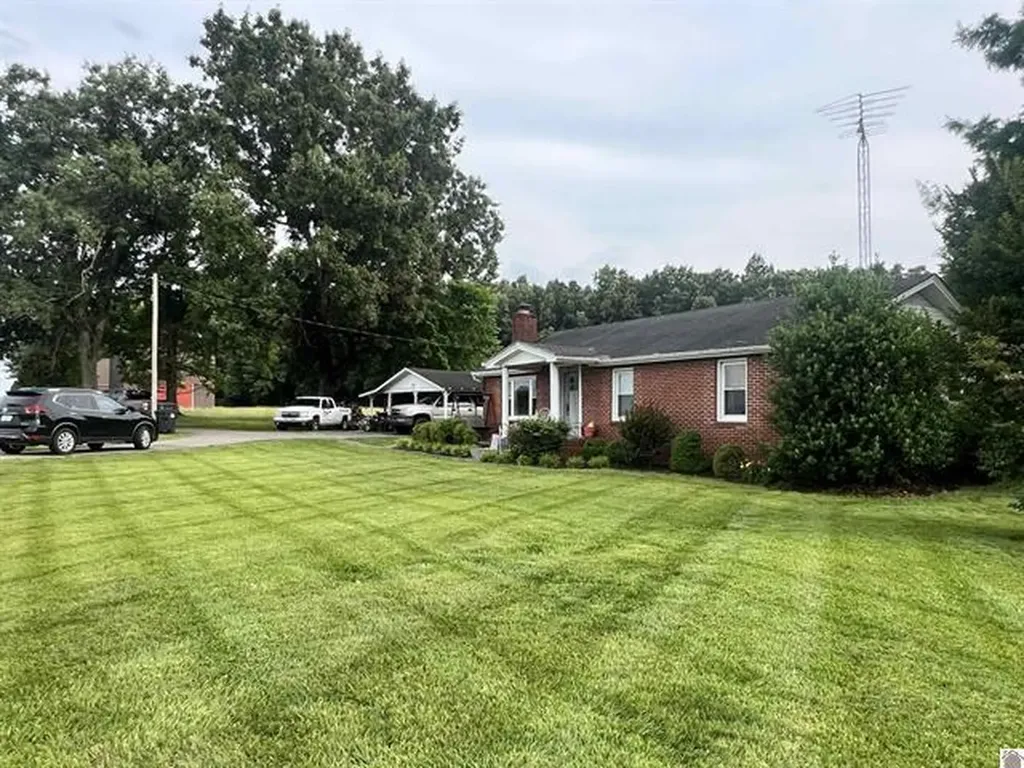 5483 Kentucky 121 Murray KY 42071
