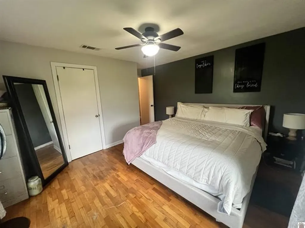 5483 Kentucky 121 Murray KY 42071