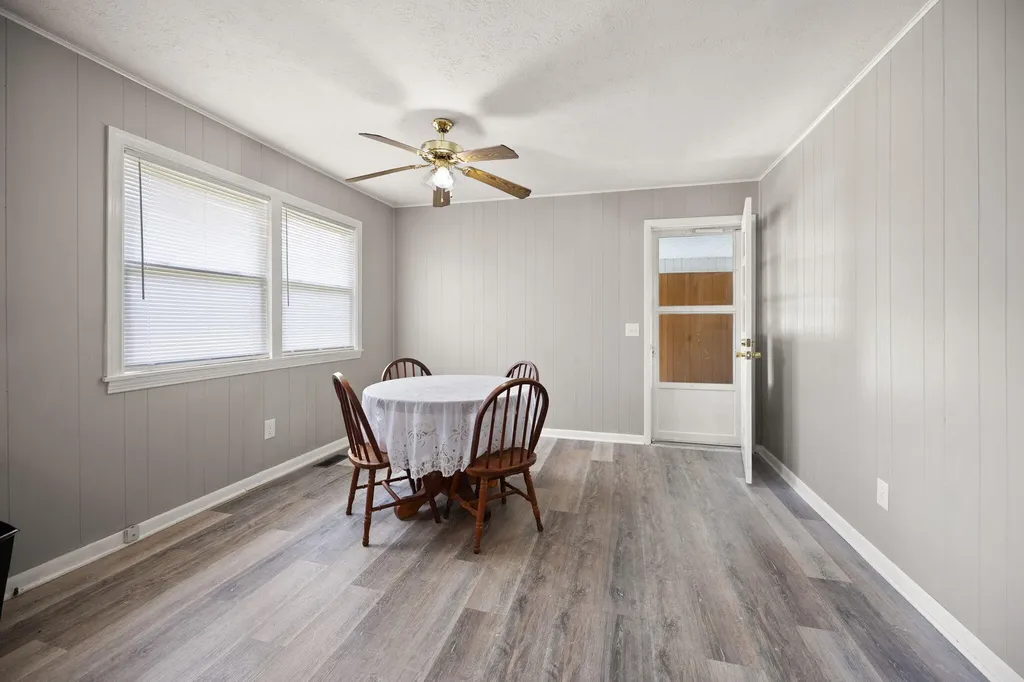 660 Highway 1383 Russell Springs KY 42642