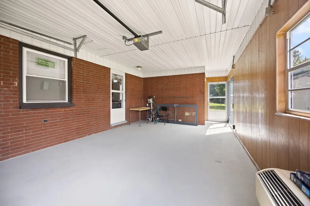 660 Highway 1383 Russell Springs KY 42642