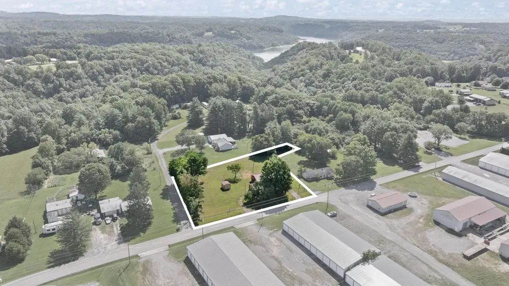 660 Highway 1383 Russell Springs KY 42642