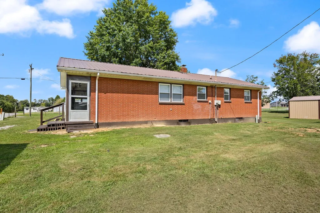 660 Highway 1383 Russell Springs KY 42642