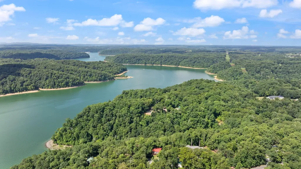 660 Highway 1383 Russell Springs KY 42642