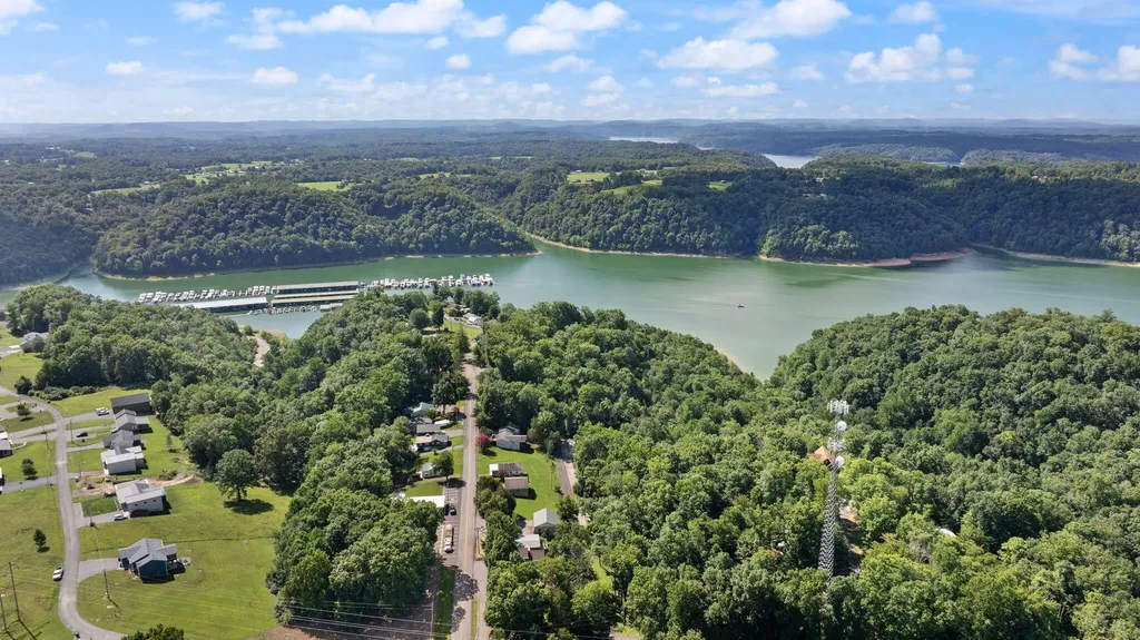 660 Highway 1383 Russell Springs KY 42642