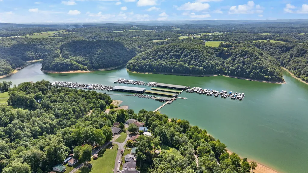 660 Highway 1383 Russell Springs KY 42642