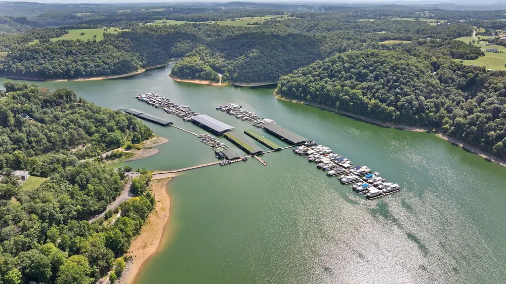 660 Highway 1383 Russell Springs KY 42642
