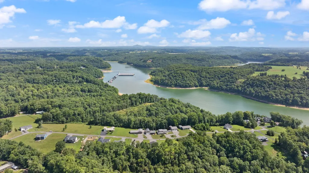 660 Highway 1383 Russell Springs KY 42642