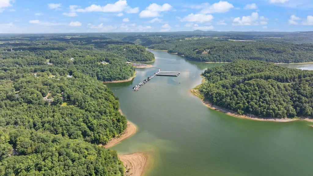 660 Highway 1383 Russell Springs KY 42642