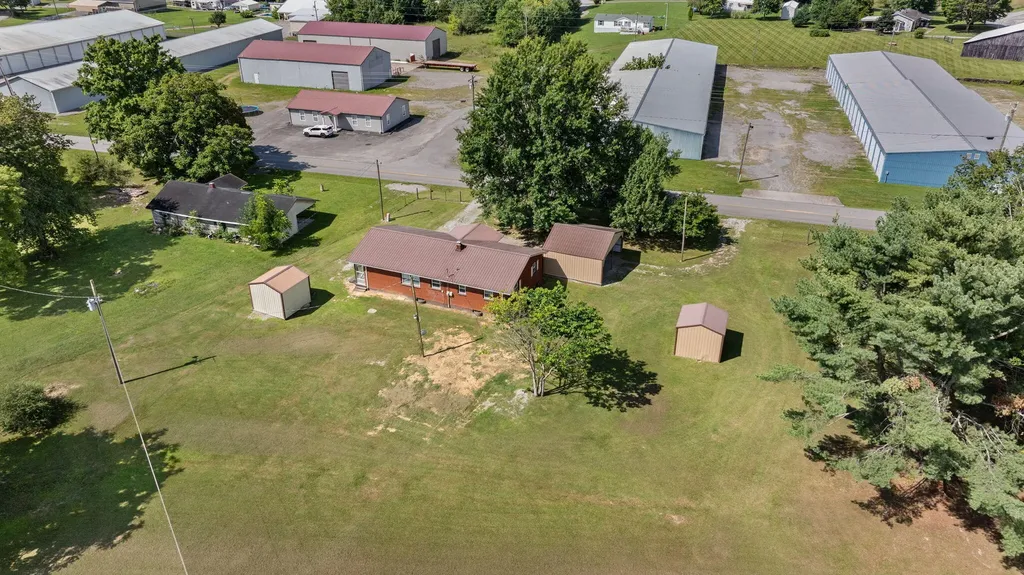 660 Highway 1383 Russell Springs KY 42642