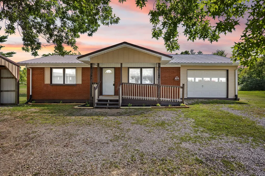 660 Highway 1383 Russell Springs KY 42642