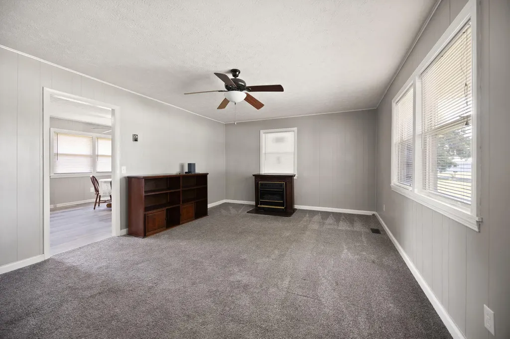 660 Highway 1383 Russell Springs KY 42642
