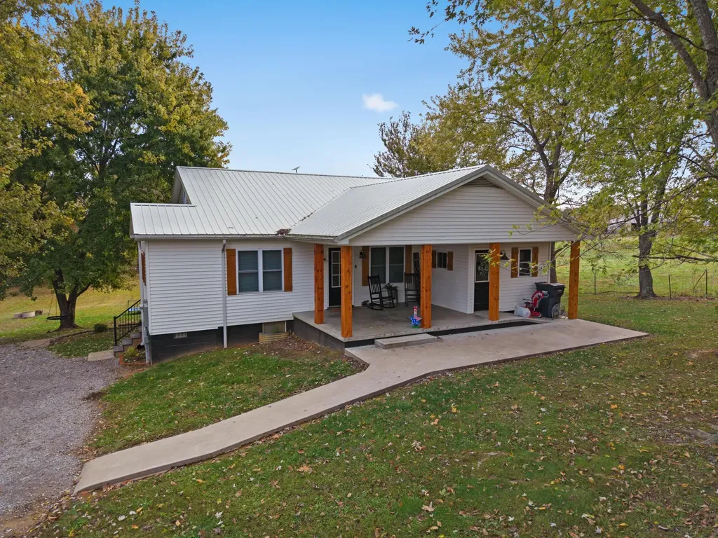 2888 State Route 654 Marion KY 42064