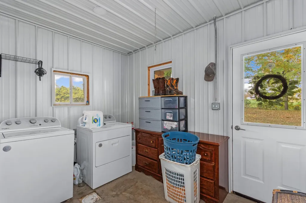 2888 State Route 654 Marion KY 42064