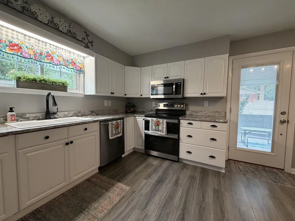 15 Moundale Avenue Winchester KY 40391