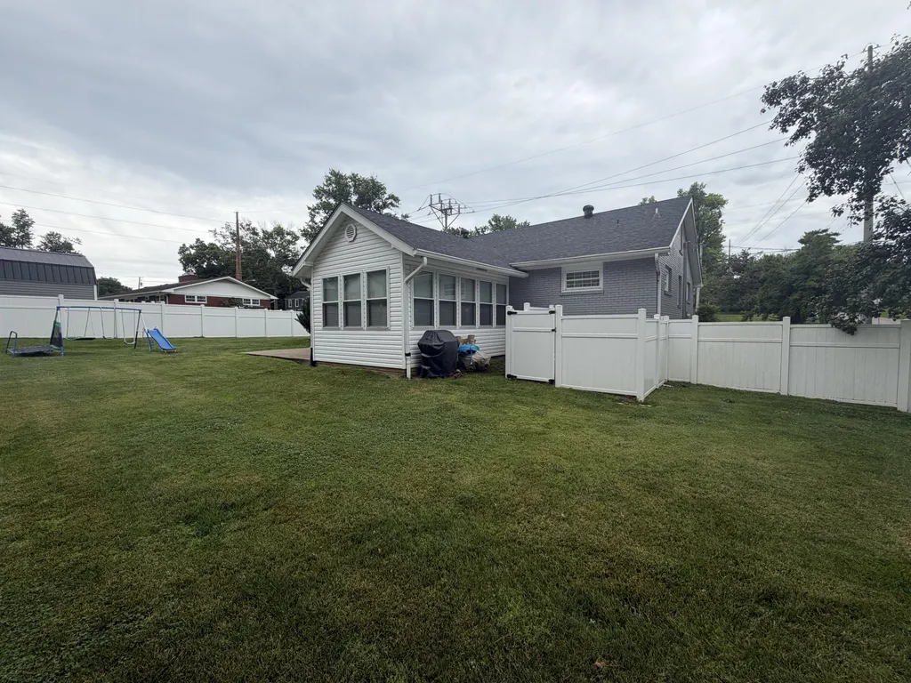 15 Moundale Avenue Winchester KY 40391