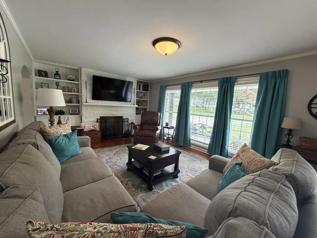 15 Moundale Avenue Winchester KY 40391