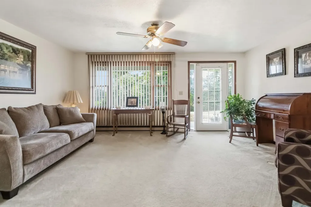 3065 Oak Hill Road Bethelridge KY 42516