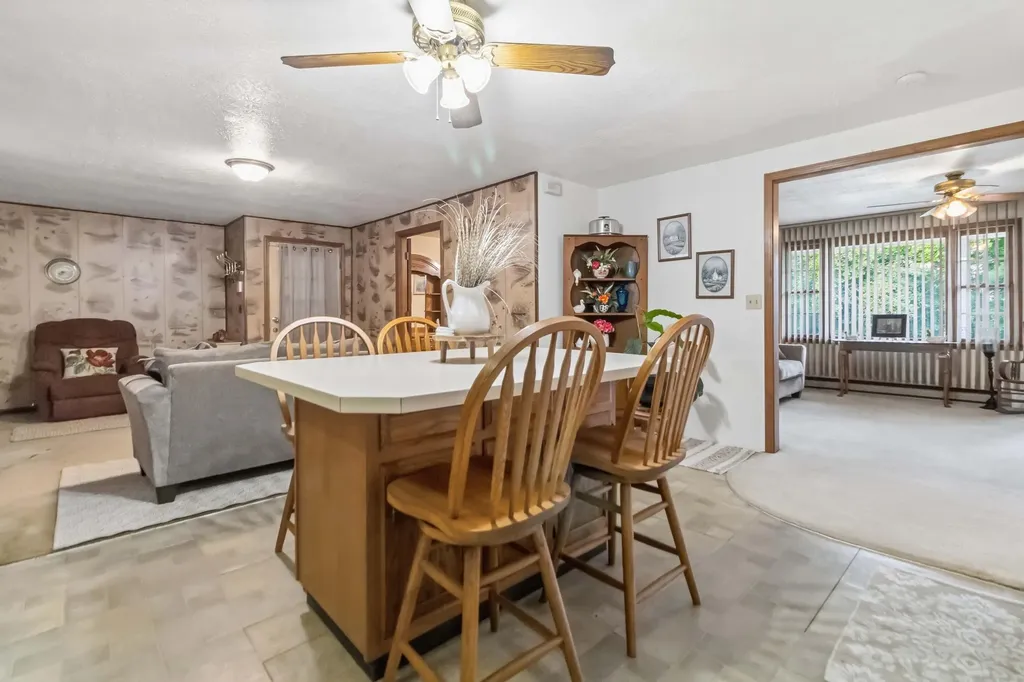 3065 Oak Hill Road Bethelridge KY 42516