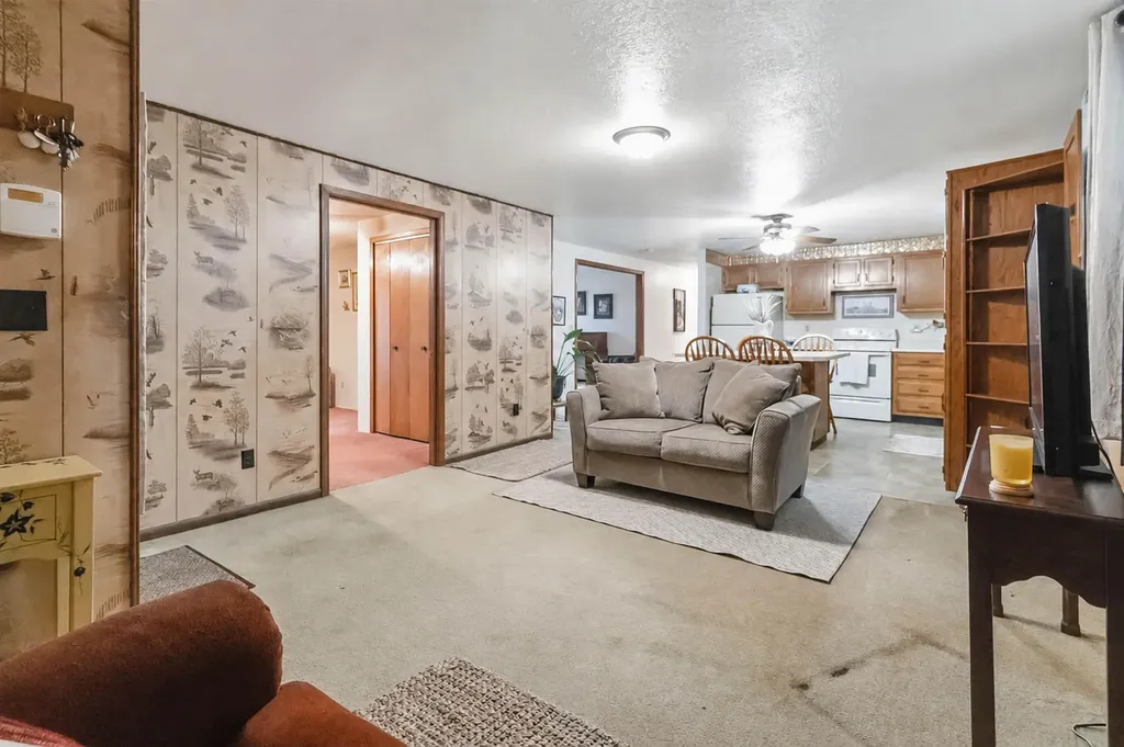 3065 Oak Hill Road Bethelridge KY 42516