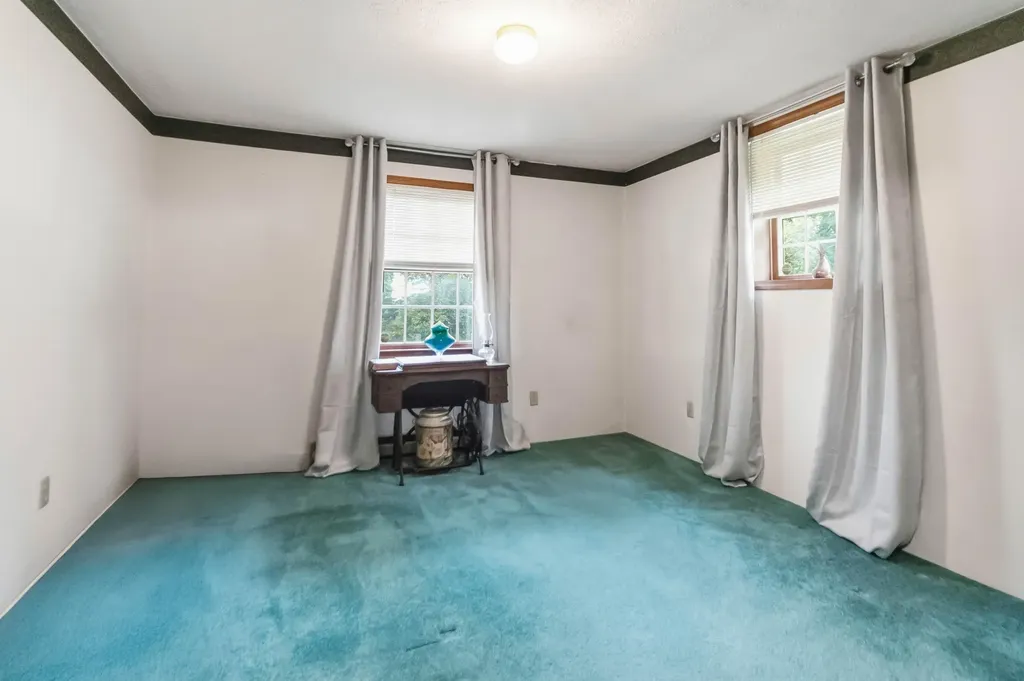 3065 Oak Hill Road Bethelridge KY 42516