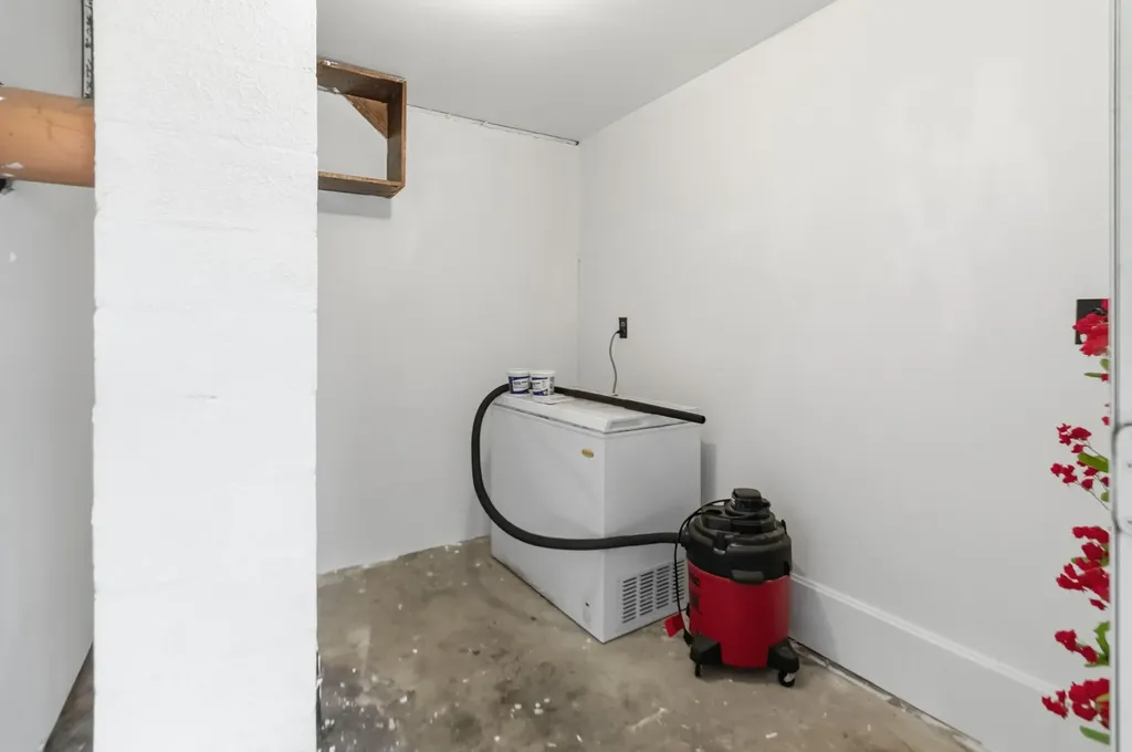 3065 Oak Hill Road Bethelridge KY 42516