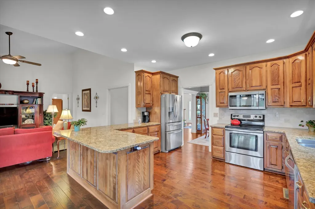 294 Inverness Trail Richmond KY 40475