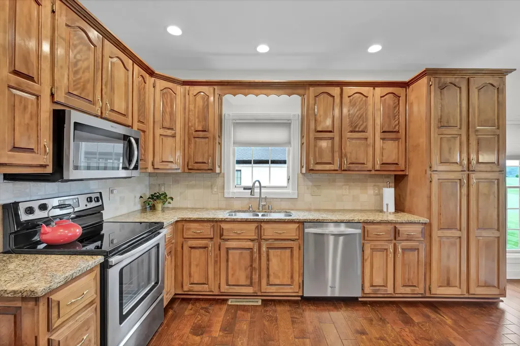 294 Inverness Trail Richmond KY 40475