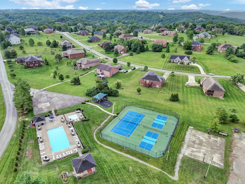 294 Inverness Trail Richmond KY 40475