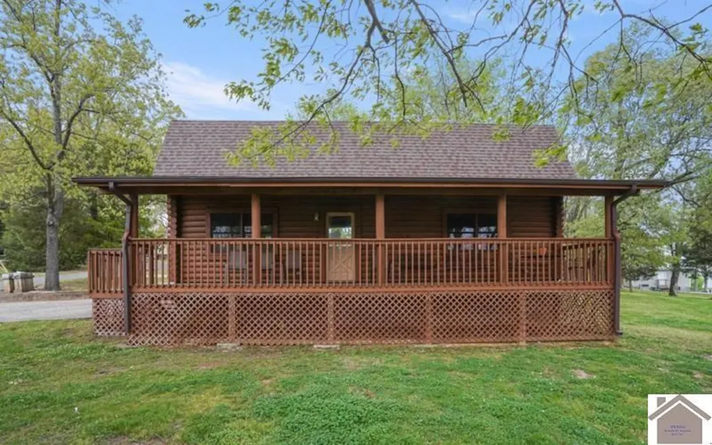 10 Captain Lane Gilbertsville KY 42044