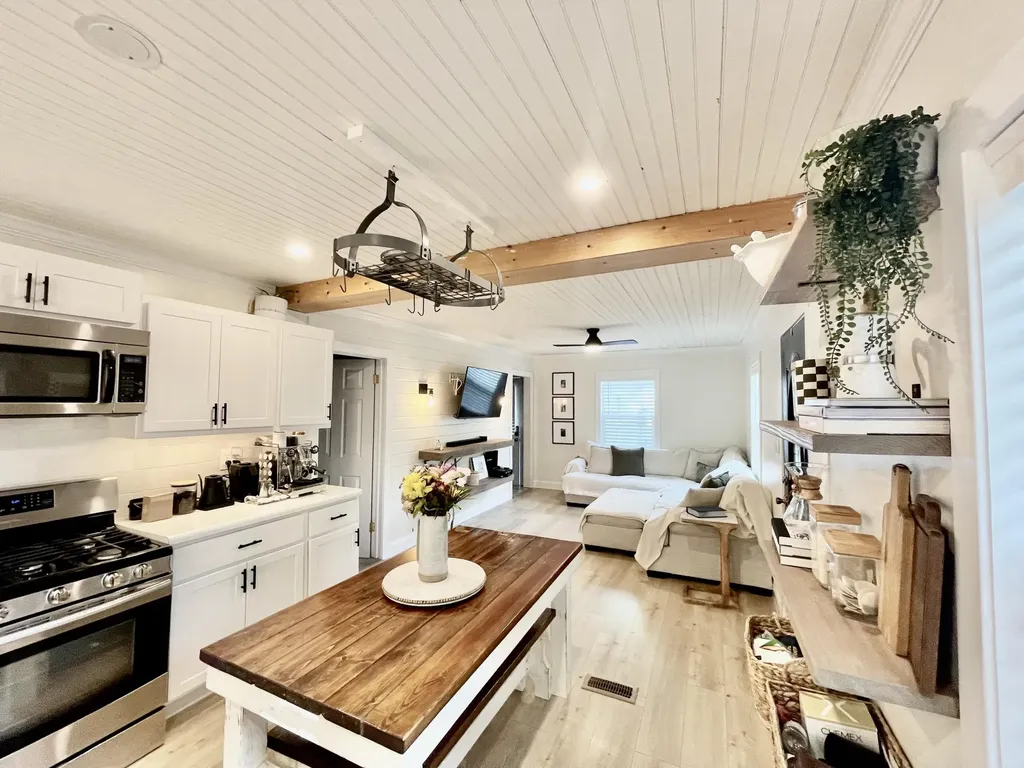 75 W Mclaughlin Avenue Madisonville KY 42431