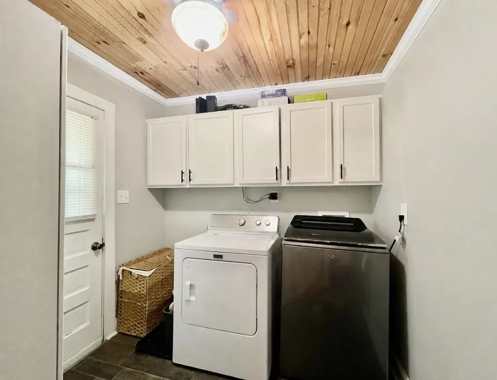 75 W Mclaughlin Avenue Madisonville KY 42431