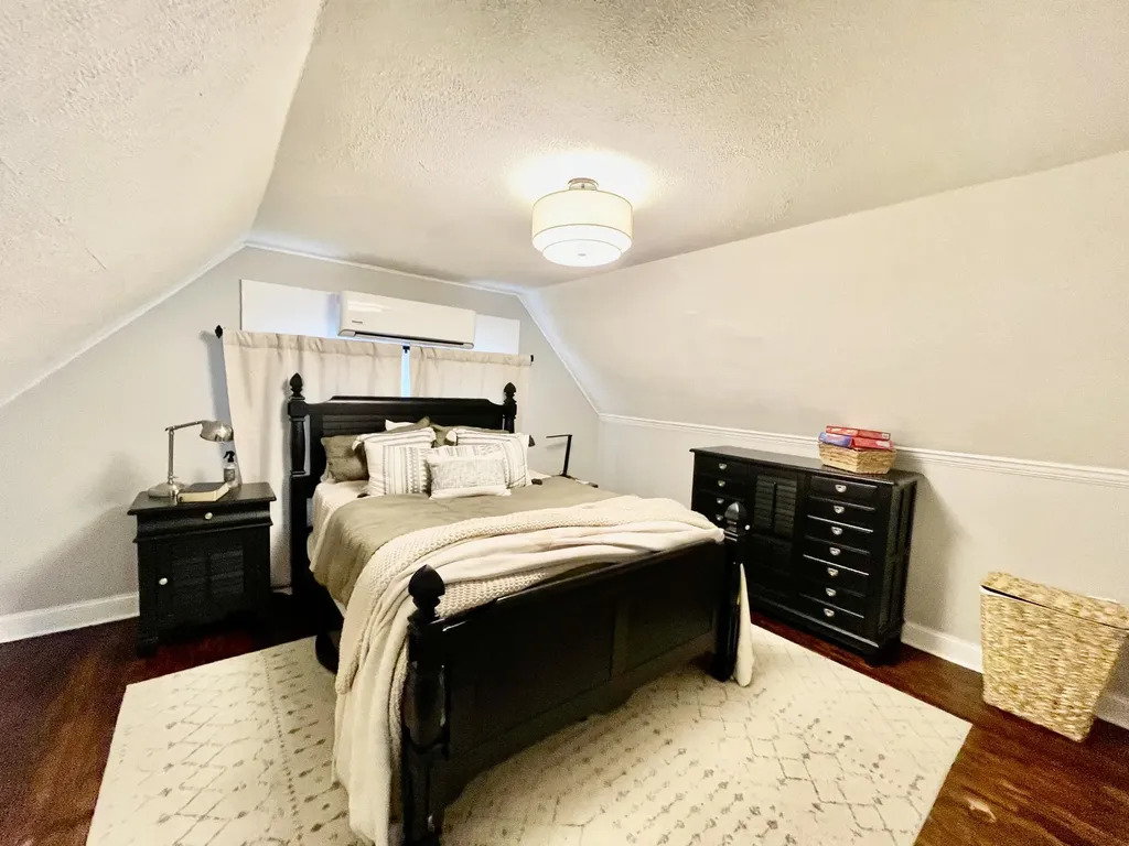 75 W Mclaughlin Avenue Madisonville KY 42431
