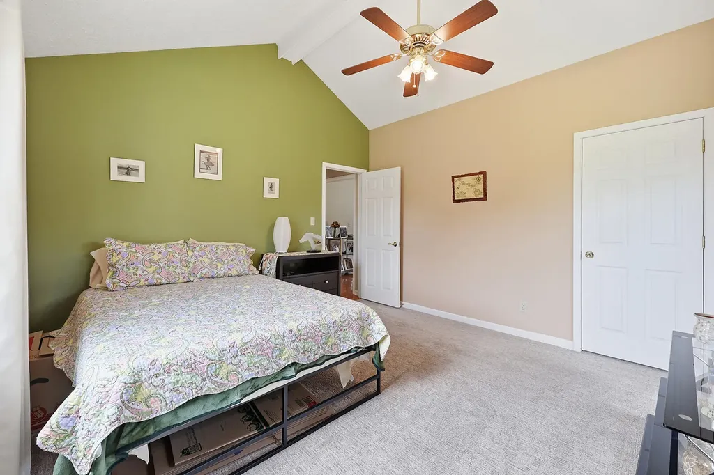 1594 Fox Creek Road Lawrenceburg KY 40342