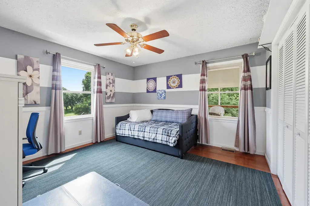 1594 Fox Creek Road Lawrenceburg KY 40342