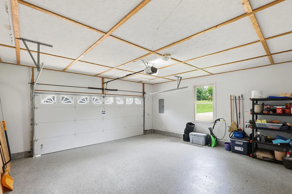 1594 Fox Creek Road Lawrenceburg KY 40342