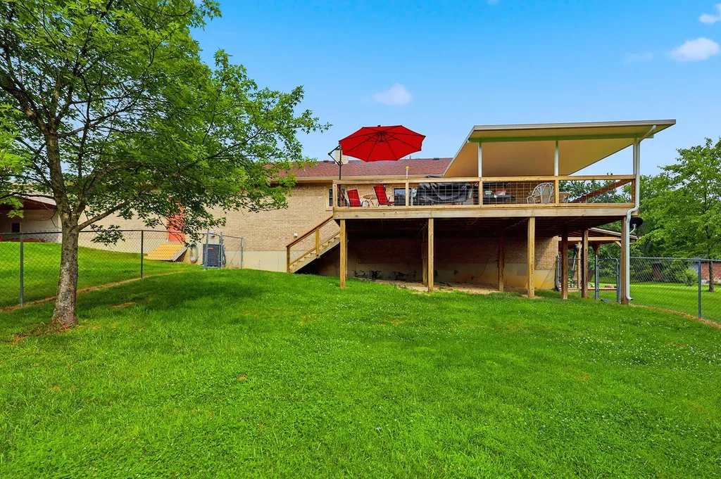 1594 Fox Creek Road Lawrenceburg KY 40342