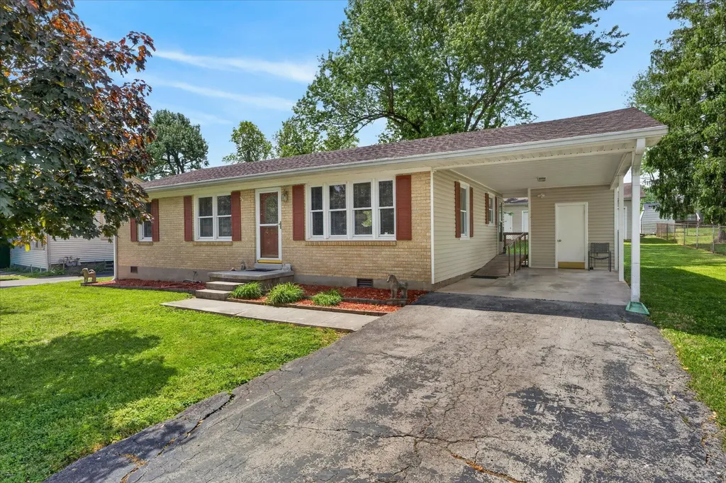 415 Elaine Drive Hopkinsville KY 42240