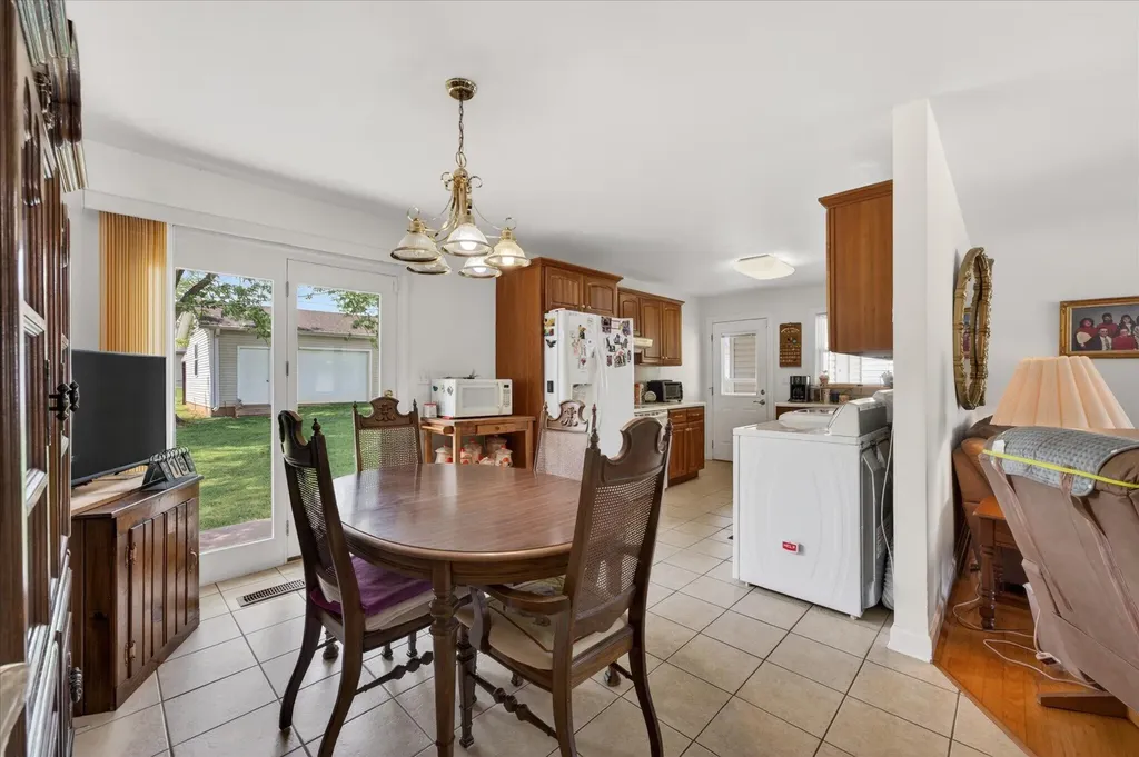 415 Elaine Drive Hopkinsville KY 42240