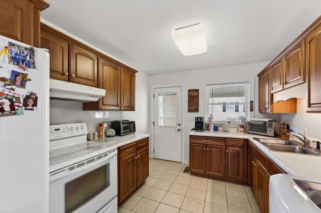 415 Elaine Drive Hopkinsville KY 42240